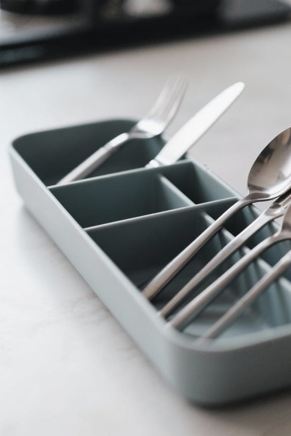 cutlery tray size matters
